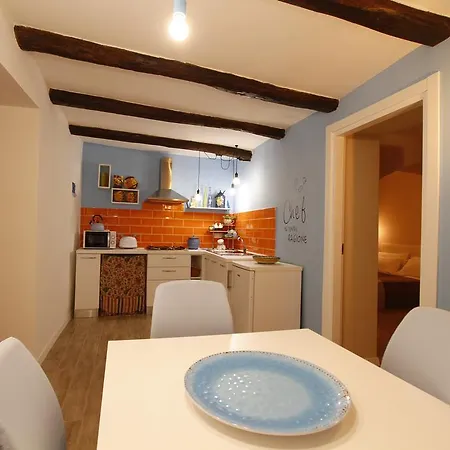 Apartamento La 'nziria Nápoles