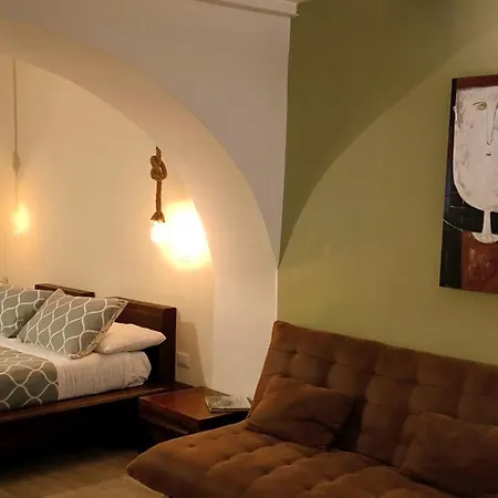 La 'nziria Appartement Napels